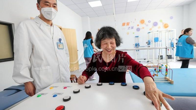 电动护理型床位尺寸参数：揭秘养老护理床的关键指标**