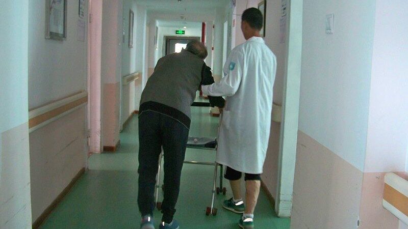 助老保温餐箱：守护失能老人每一餐的温度与营养**