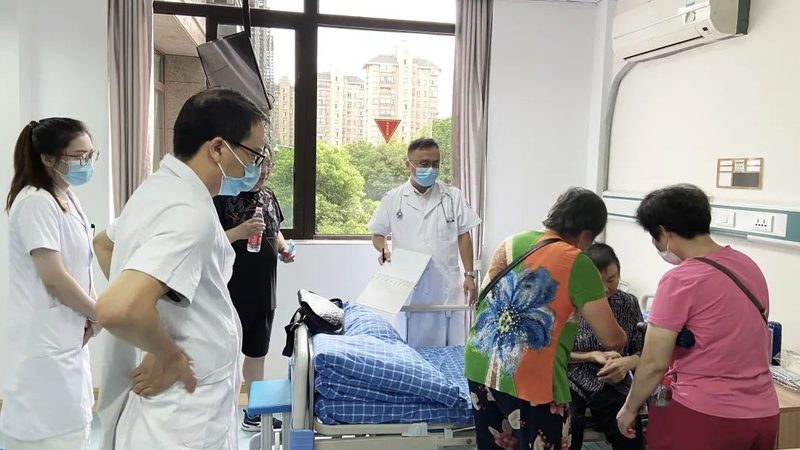 农村适老化改造，扶手安装价格多少合适？**