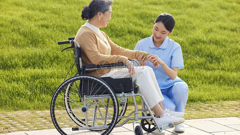 养老加盟：揭秘成功之路，加盟条件全解析